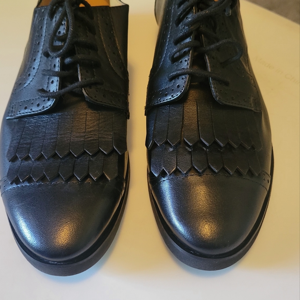Brand new black Enzo Angiolini leather lace ups without box